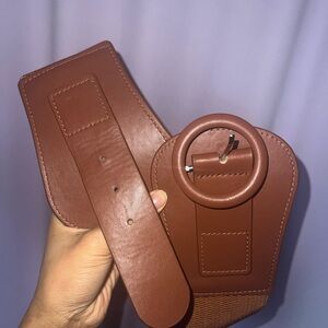 Auburn brown adjustable waist belt